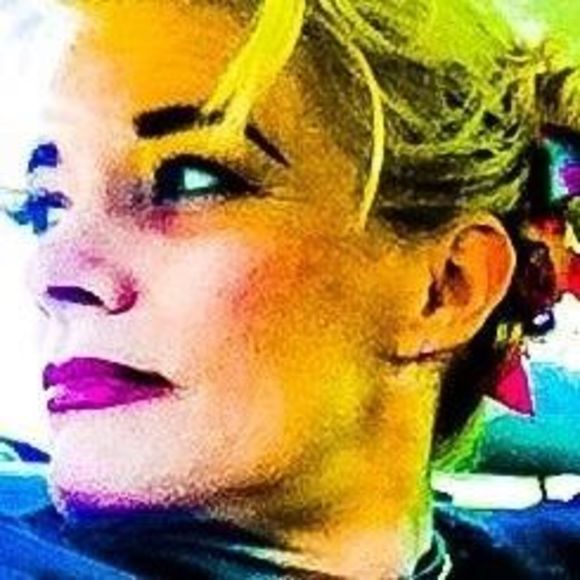 Meet your Posher, Kim - Picture 1 of 1